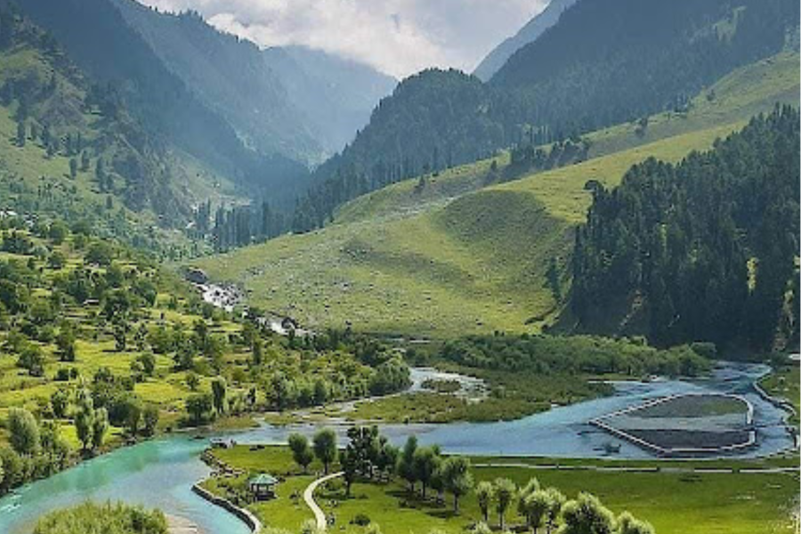 Jannat E Kashmir (3N Srinagar + 1N Pahalgam + 1N Houseboat)