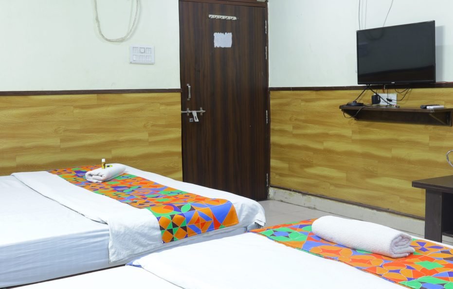 TRPOTELS Hotel Submangal